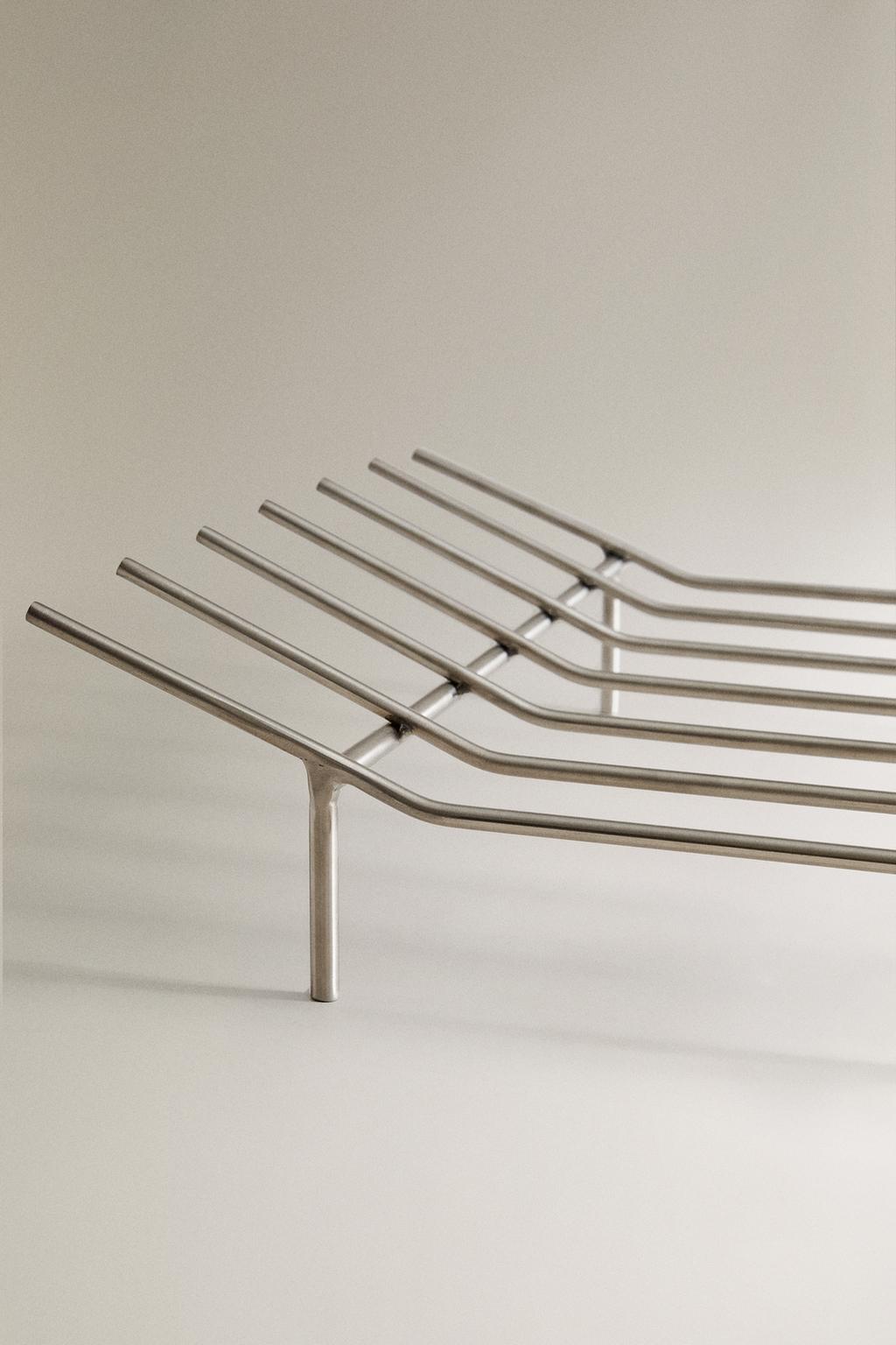 Стальная подставка для дров