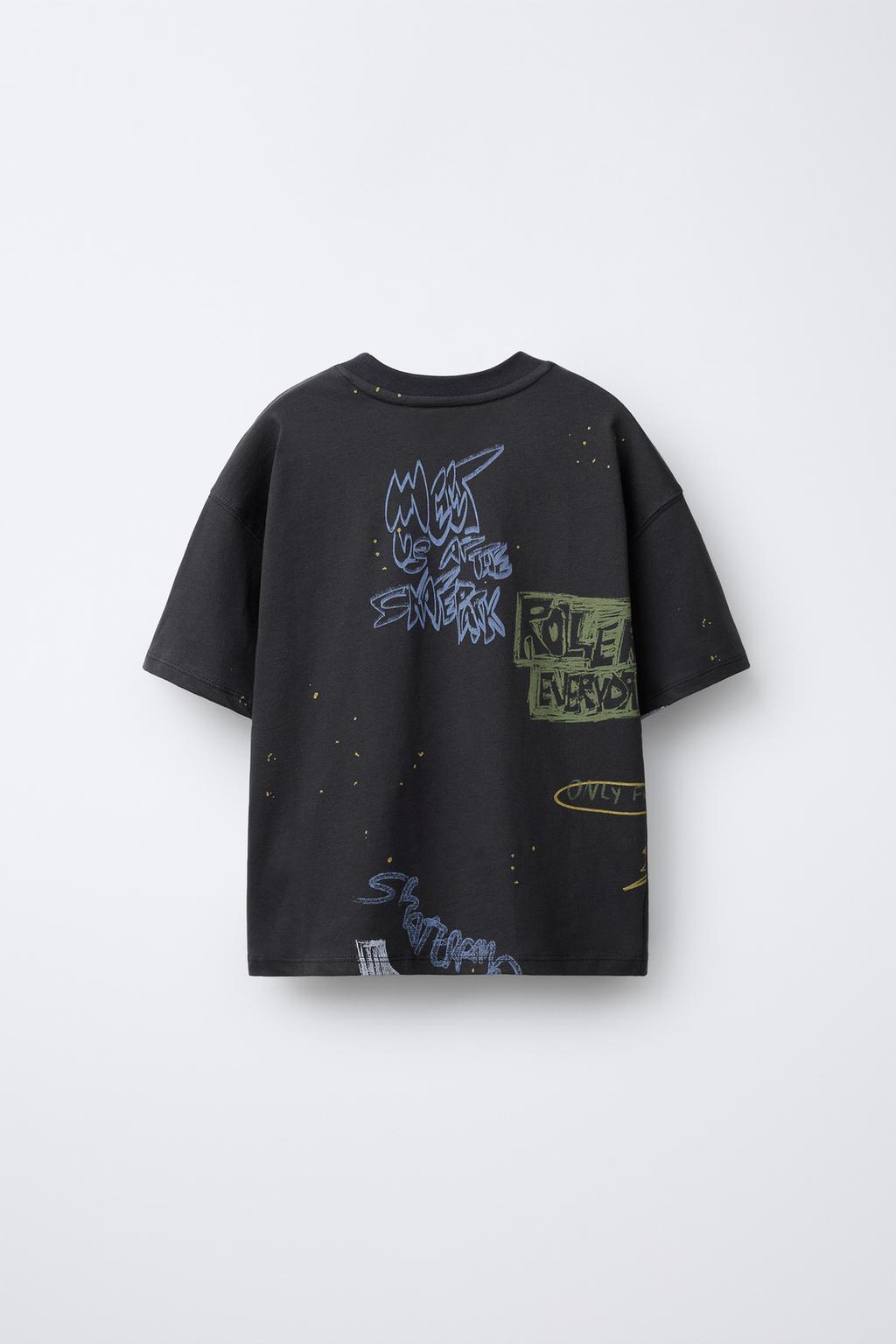 ФУТБОЛКА С ГРАФФИТИ