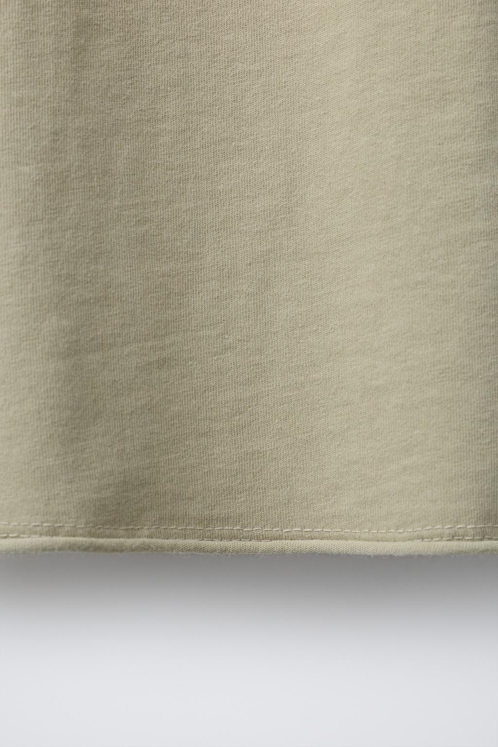 ФУТБОЛКА С РЕЛЬЕФНЫМ ПРИНТОМ