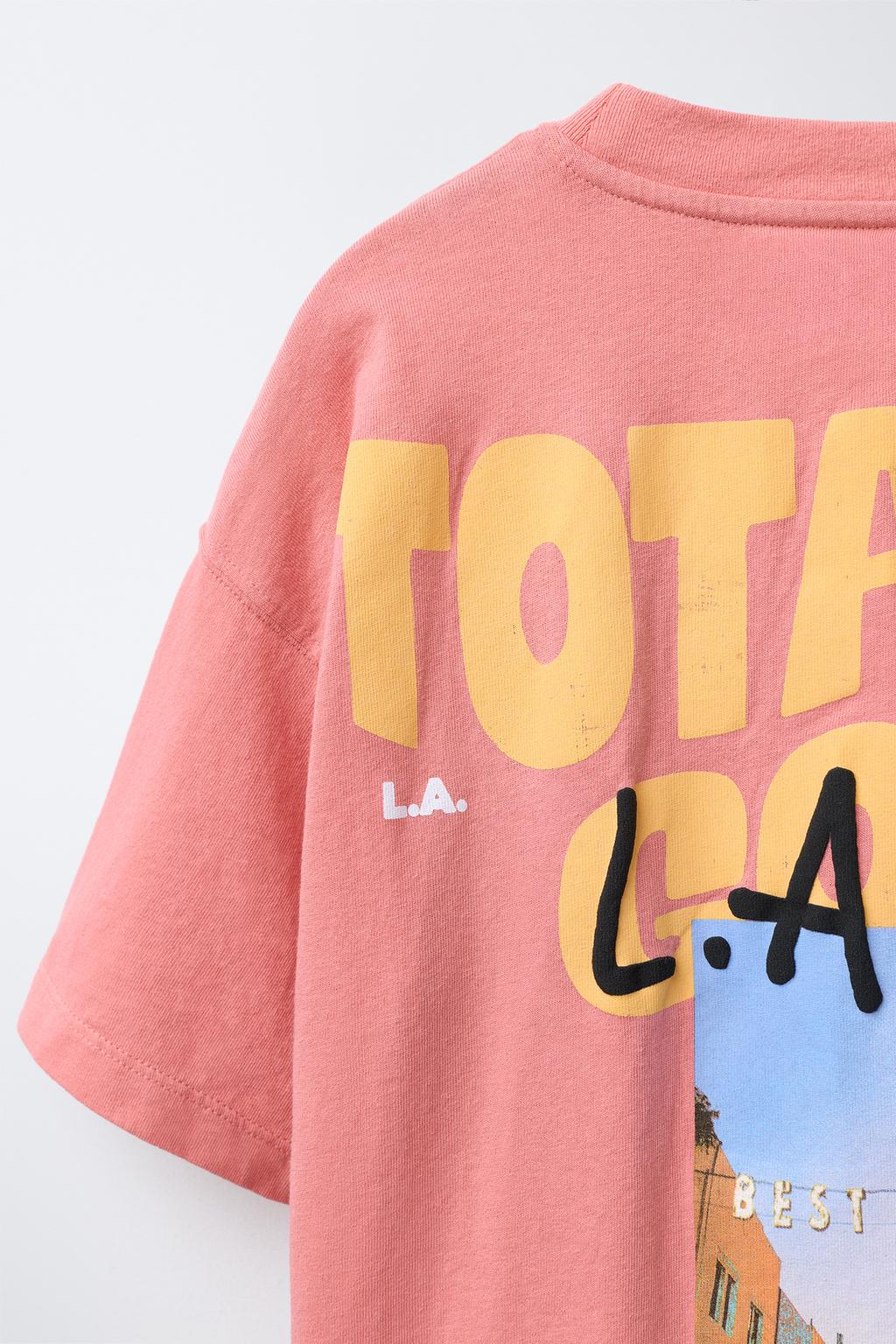 ФУТБОЛКА С РЕЛЬЕФНЫМ ПРИНТОМ