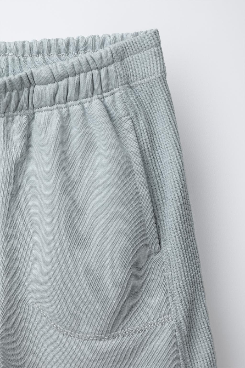 КОМПЛЕКТ ИЗ ФУТБОЛКИ И ШОРТОВ «ВАФЛИ»