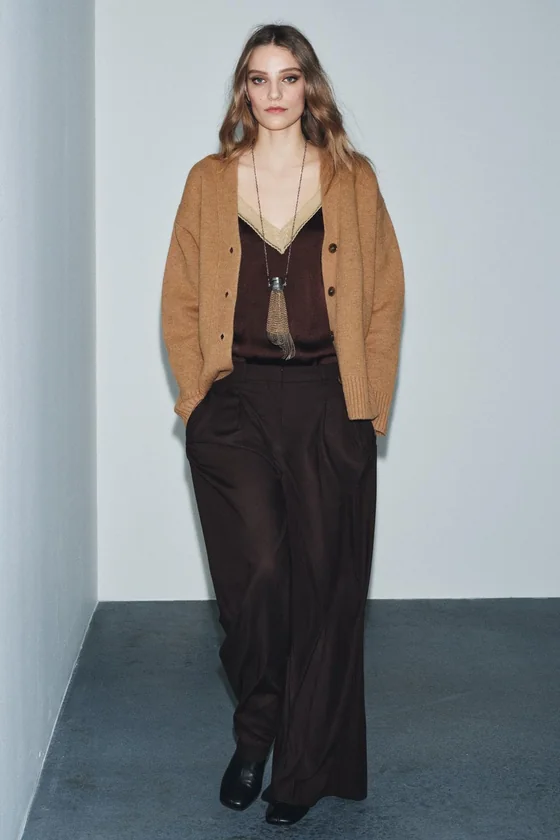 БРЮКИ WIDE LEG С ЗАЩИПАМИ — ZW COLLECTION