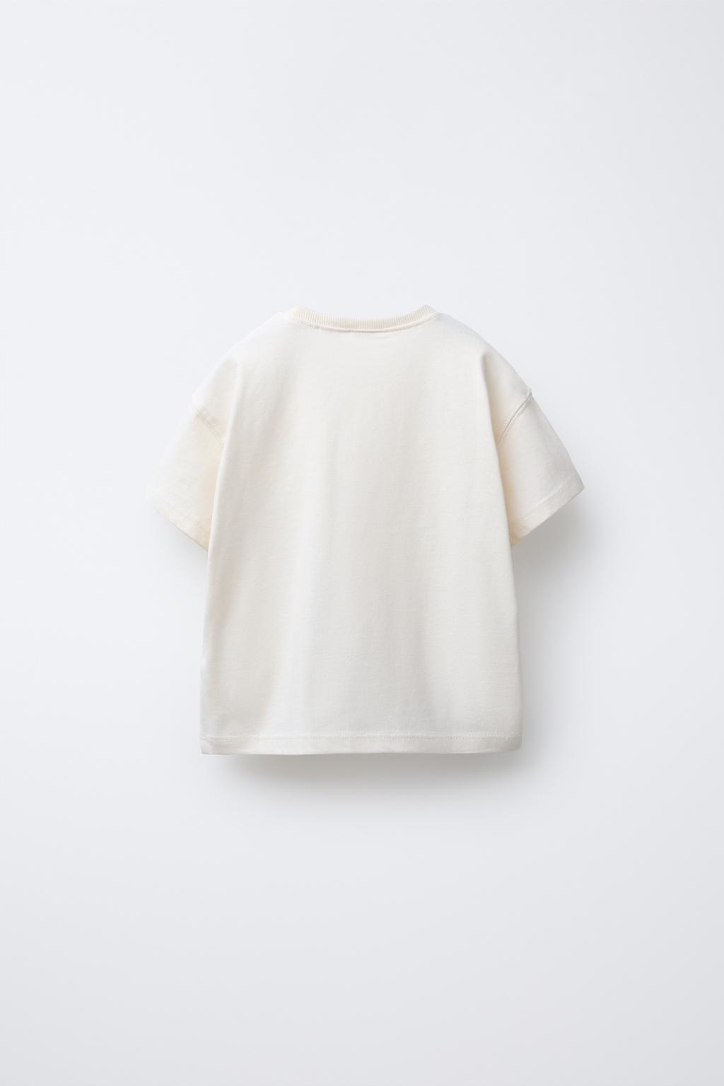 БАЗОВАЯ ФУТБОЛКА С ВЫШИТЫМ СЕРДЦЕМ