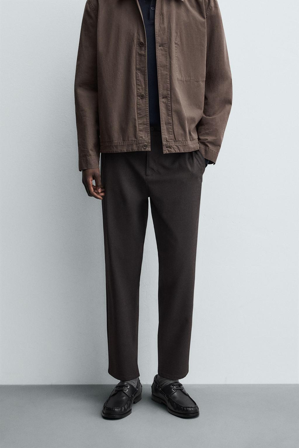 БРЮКИ КОМФОРТНОЙ ПОСАДКИ ИЗ РЕЛЬЕФНОЙ ТКАНИ