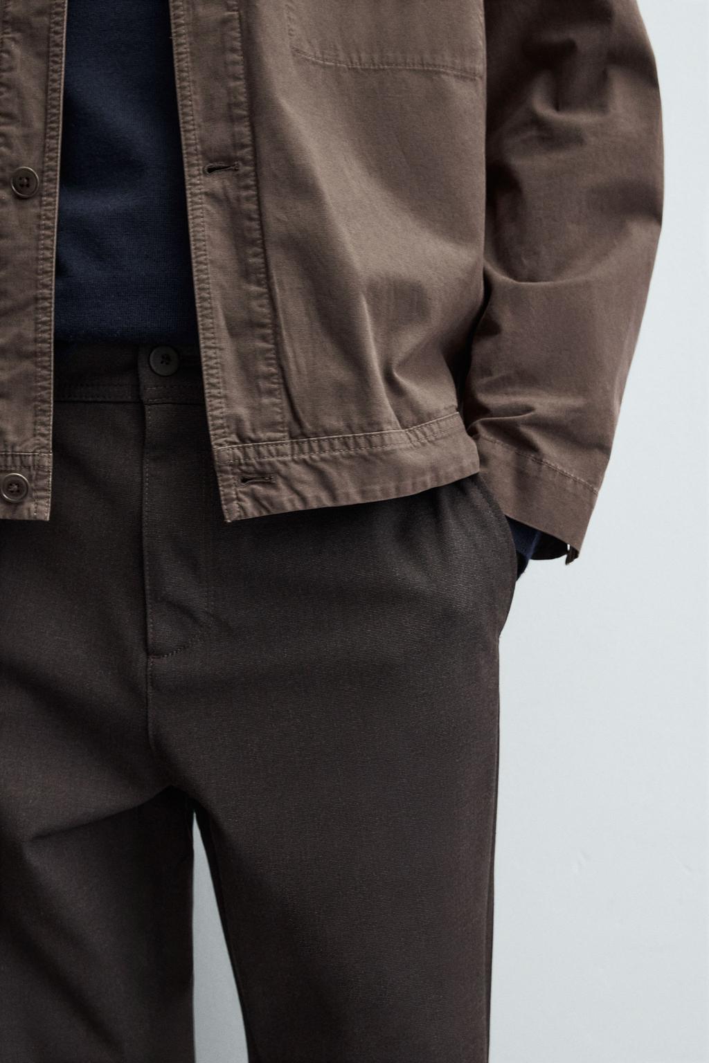 БРЮКИ КОМФОРТНОЙ ПОСАДКИ ИЗ РЕЛЬЕФНОЙ ТКАНИ