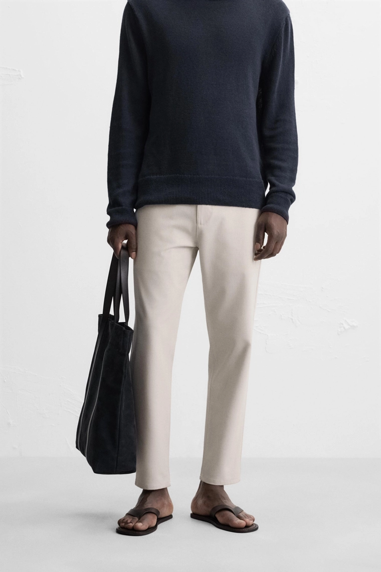 БРЮКИ КОМФОРТНОЙ ПОСАДКИ ИЗ РЕЛЬЕФНОЙ ТКАНИ