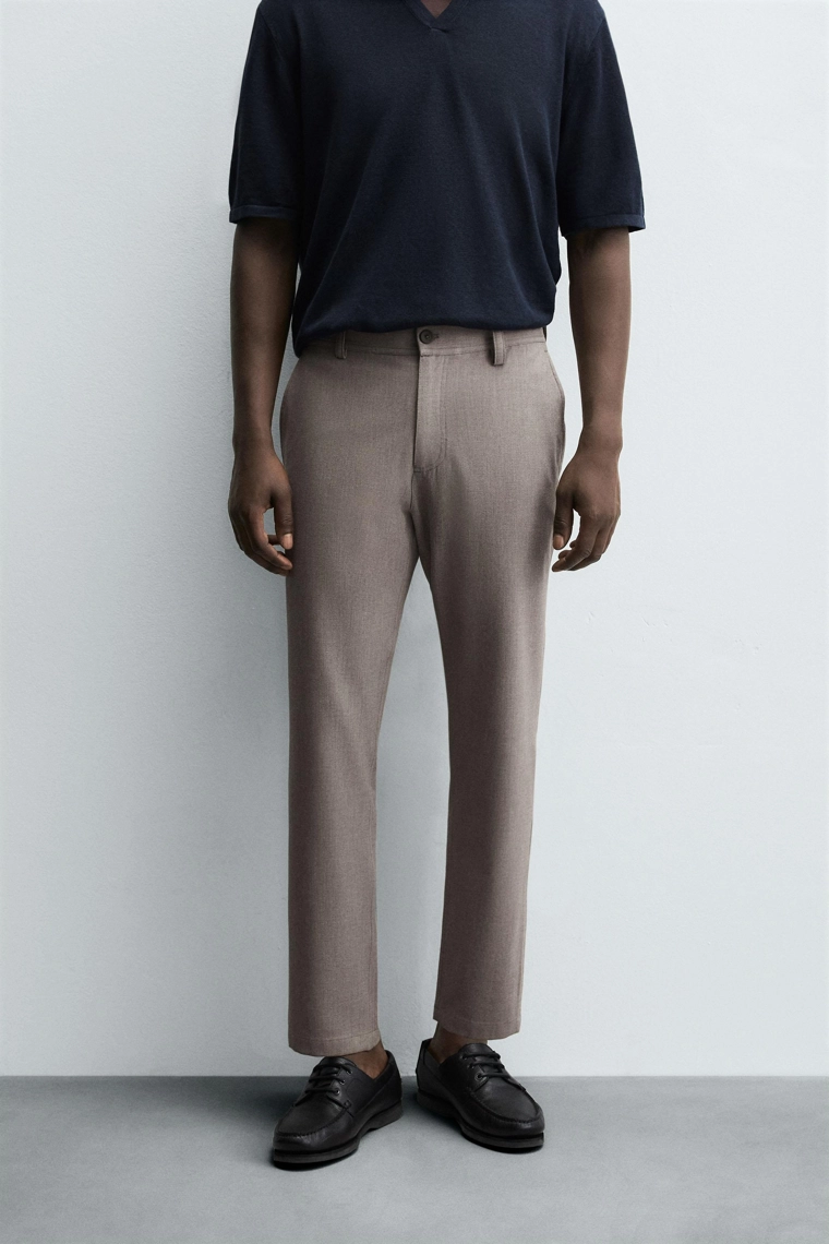 БРЮКИ КОМФОРТНОЙ ПОСАДКИ ИЗ РЕЛЬЕФНОЙ ТКАНИ