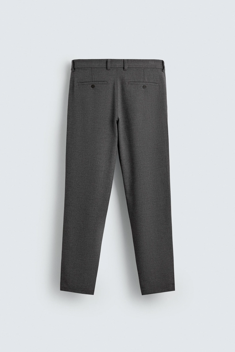 БРЮКИ КОМФОРТНОЙ ПОСАДКИ ИЗ РЕЛЬЕФНОЙ ТКАНИ