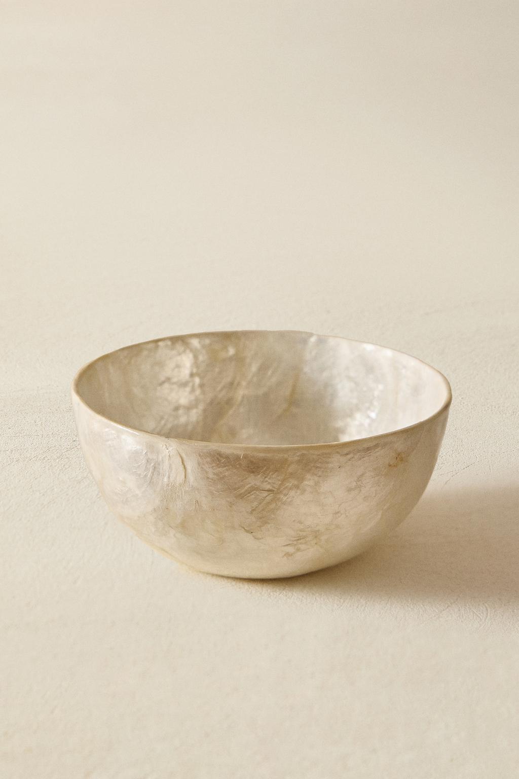 Чаша из перламутра