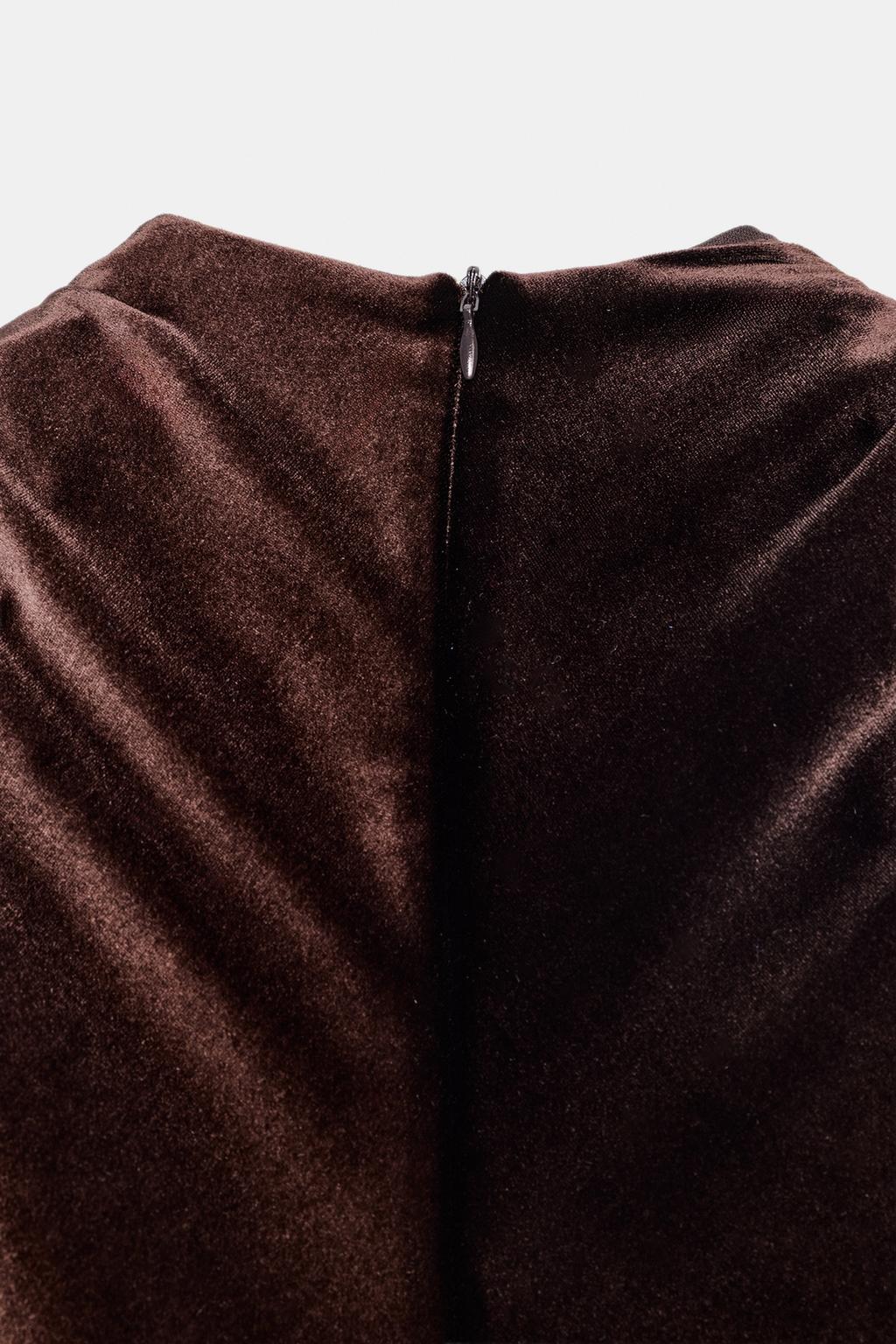 БАРХАТНОЕ ПЛАТЬЕ МИДИ СО СБОРКАМИ