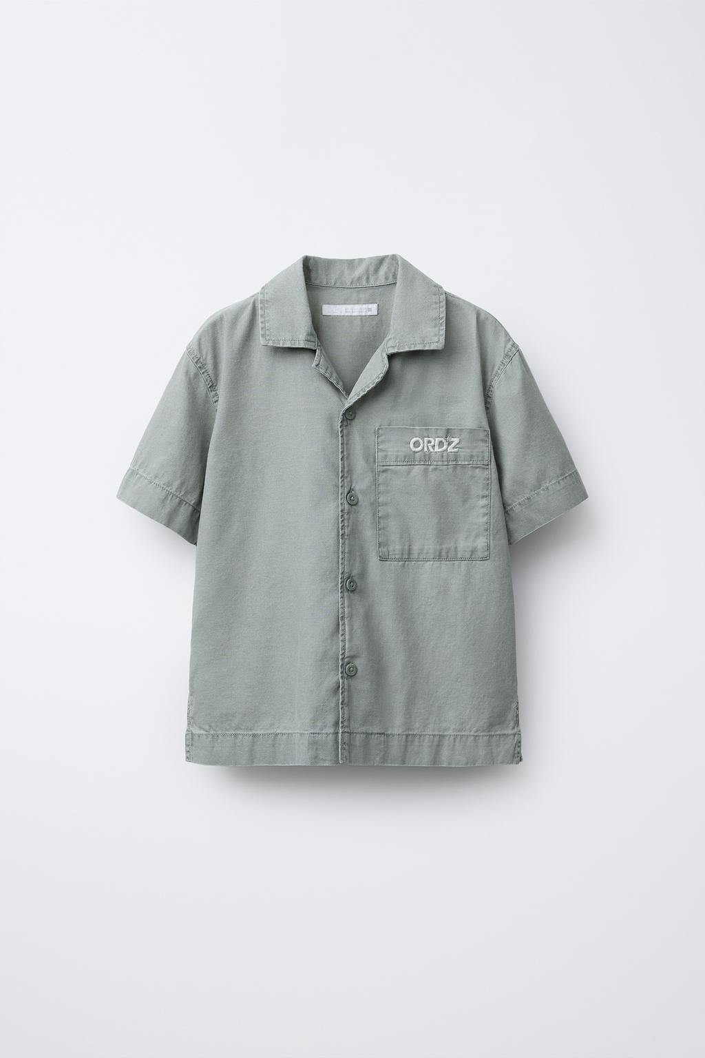 РУБАШКА С ВЫШИТОЙ НАДПИСЬЮ