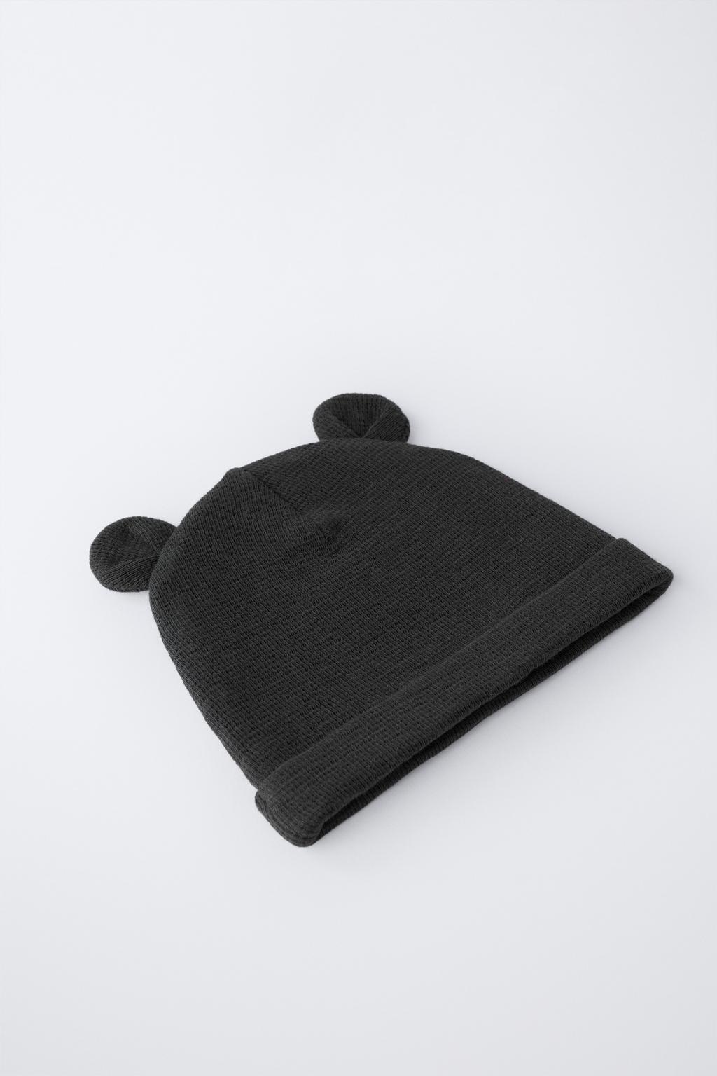 НАБОР ИЗ ДВУХ ВЯЗАНЫХ ШЛЯП С АНИМАЛИСТИЧЕСКИМ ПРИНТОМ И УШКАМИ