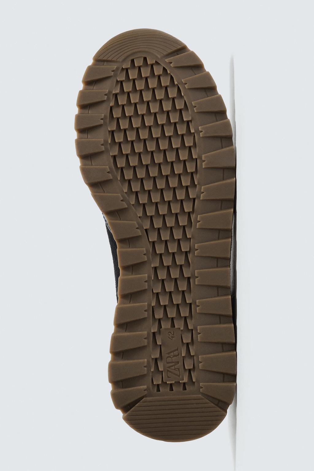 КРОССОВКИ В ПОВСЕДНЕВНОМ СТИЛЕ