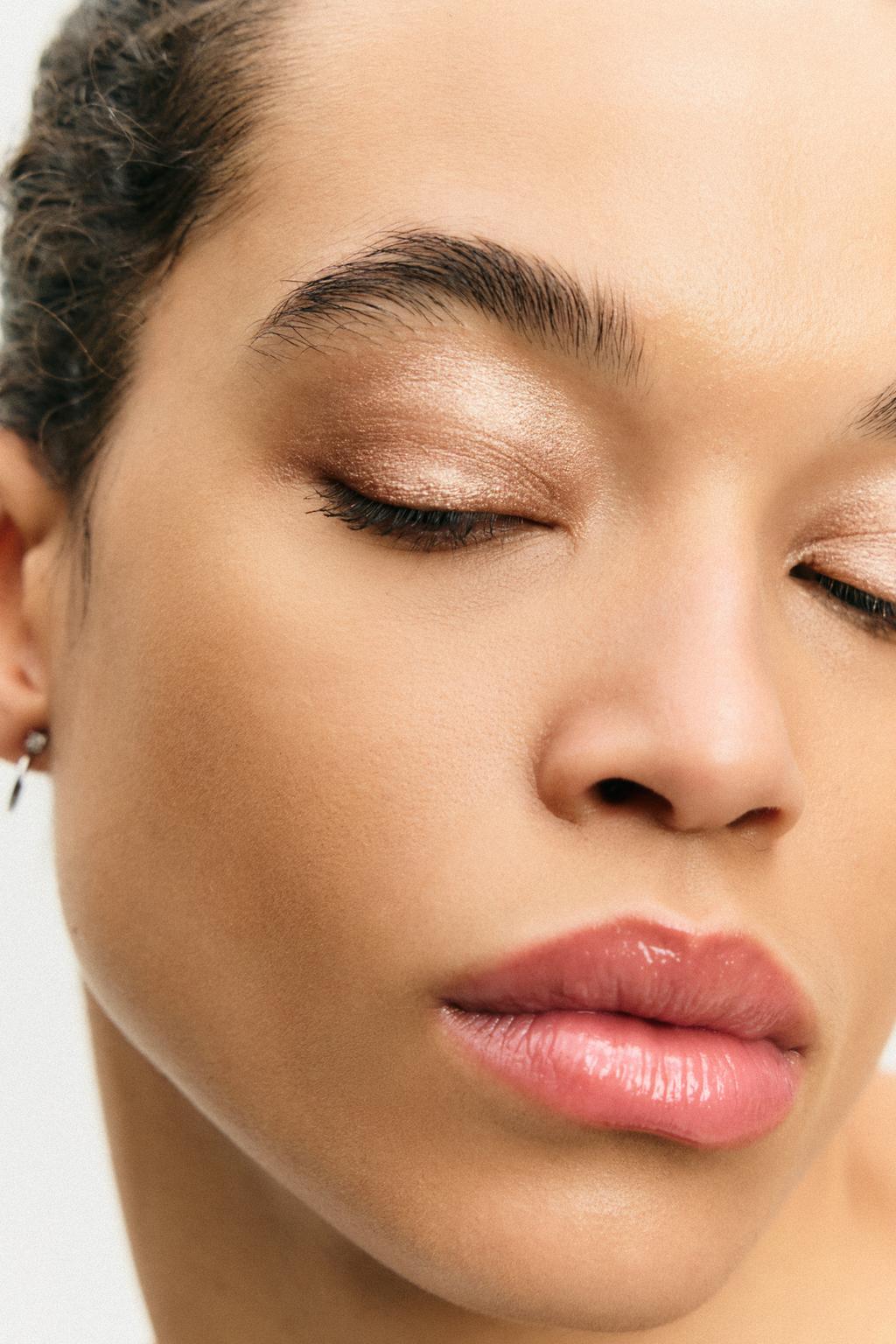 Тени для век в стике ludovic de saint sernin x zara