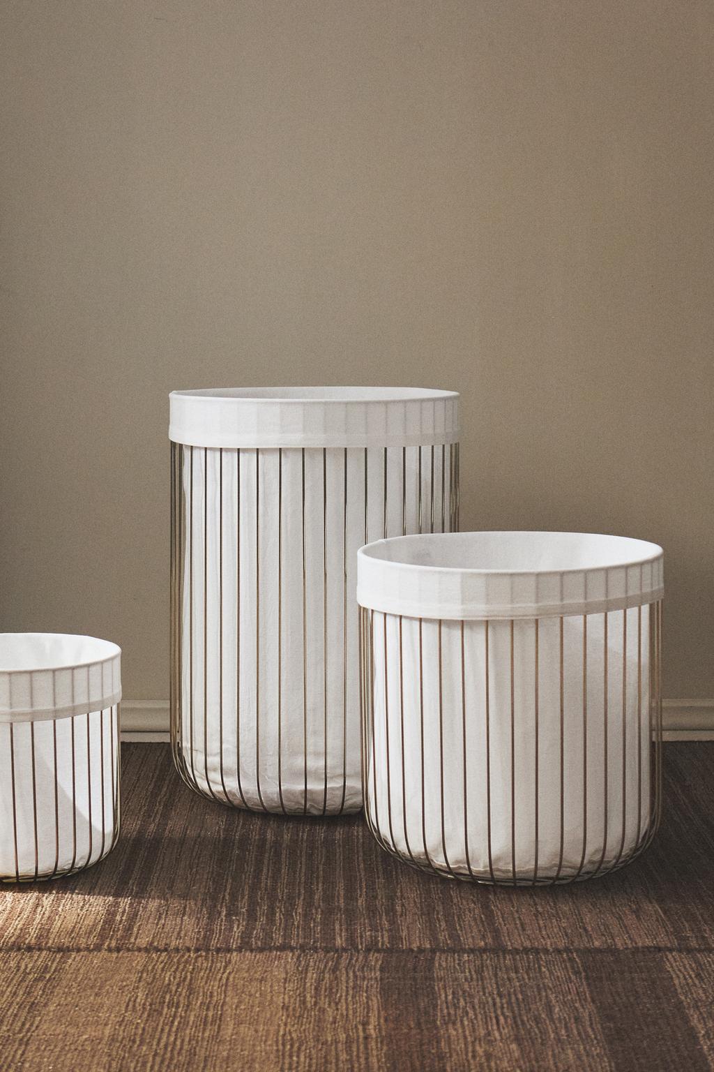 Корзина с тканевой подкладкой