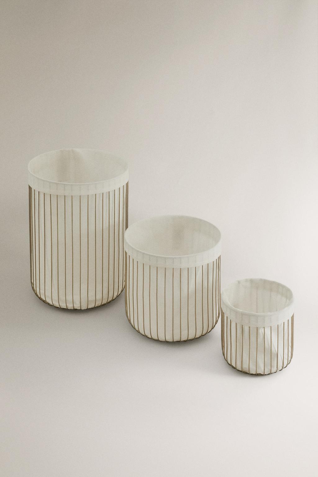 Корзина с тканевой подкладкой