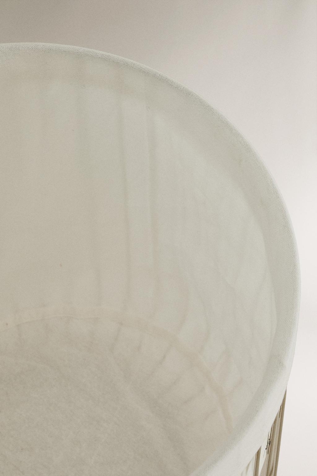 Корзина с тканевой подкладкой