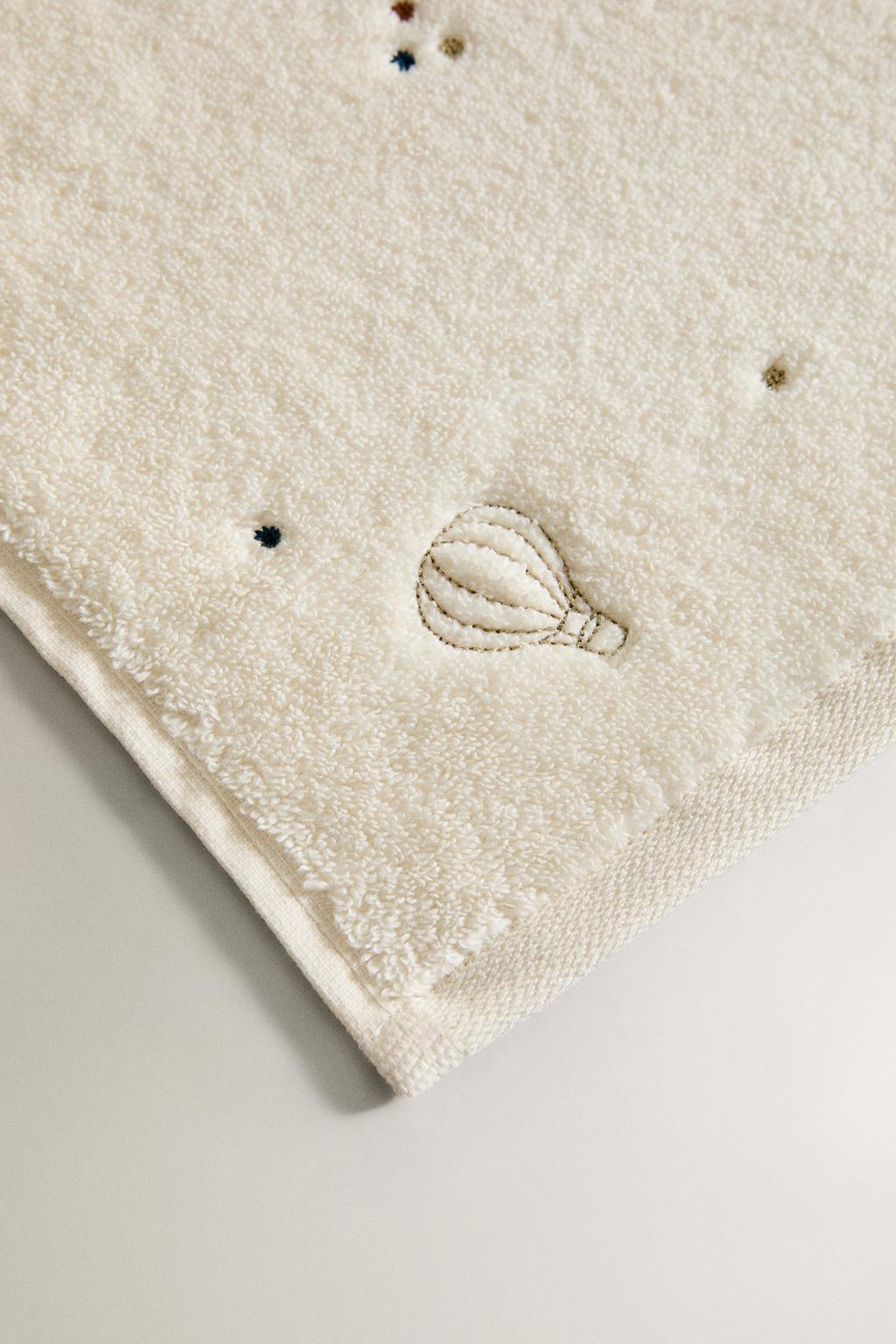 Детский полотенце с воздушными шариками