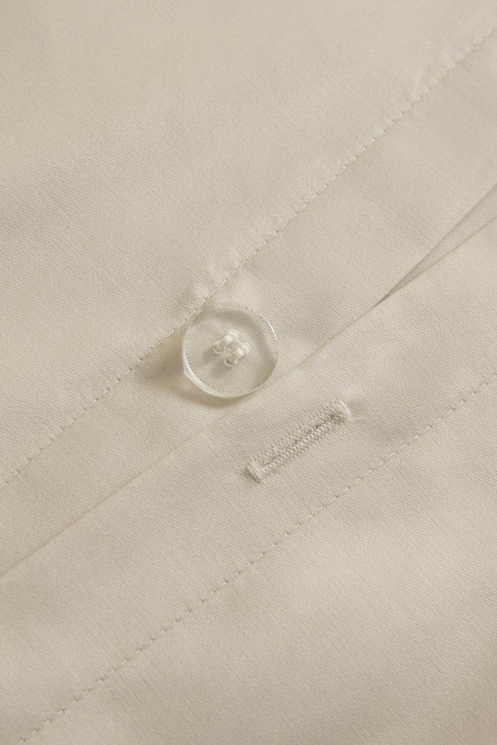 Сатиновое одеяло с запонками (1000 нитей)