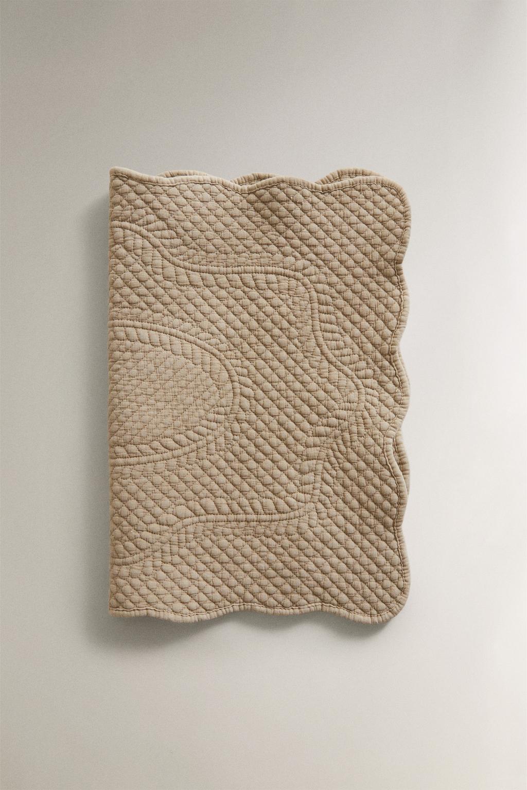 Простыня для тарелок с лоскутным дизайном