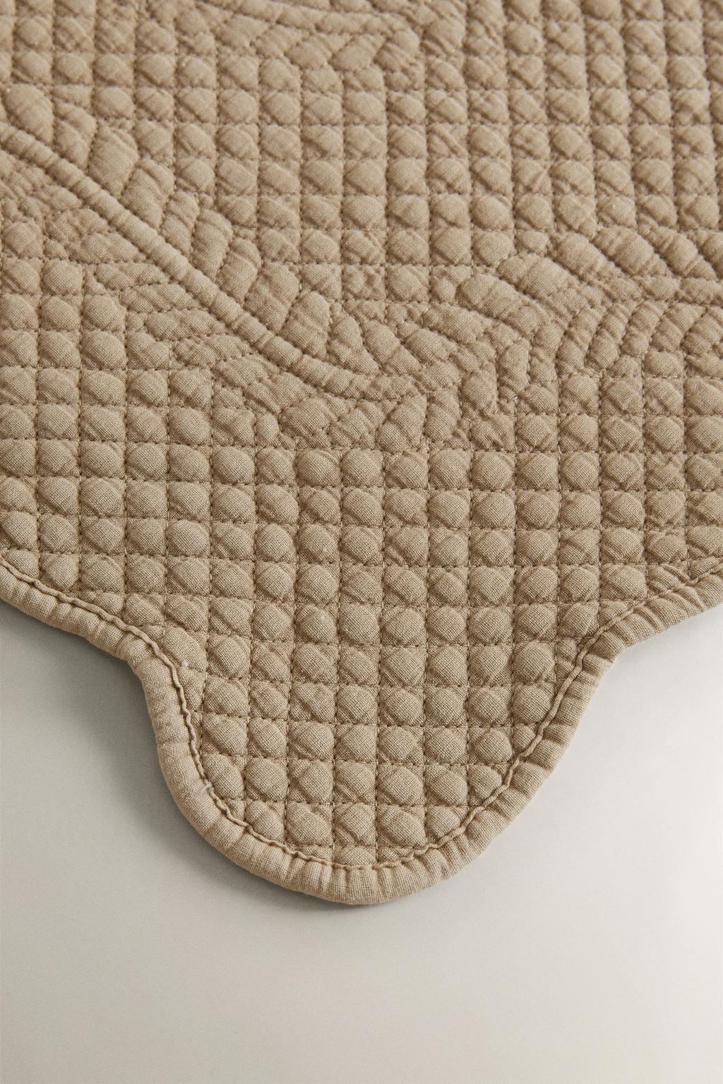 Простыня для тарелок с лоскутным дизайном