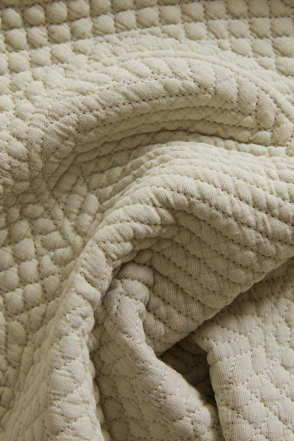 Стежаный подстилка