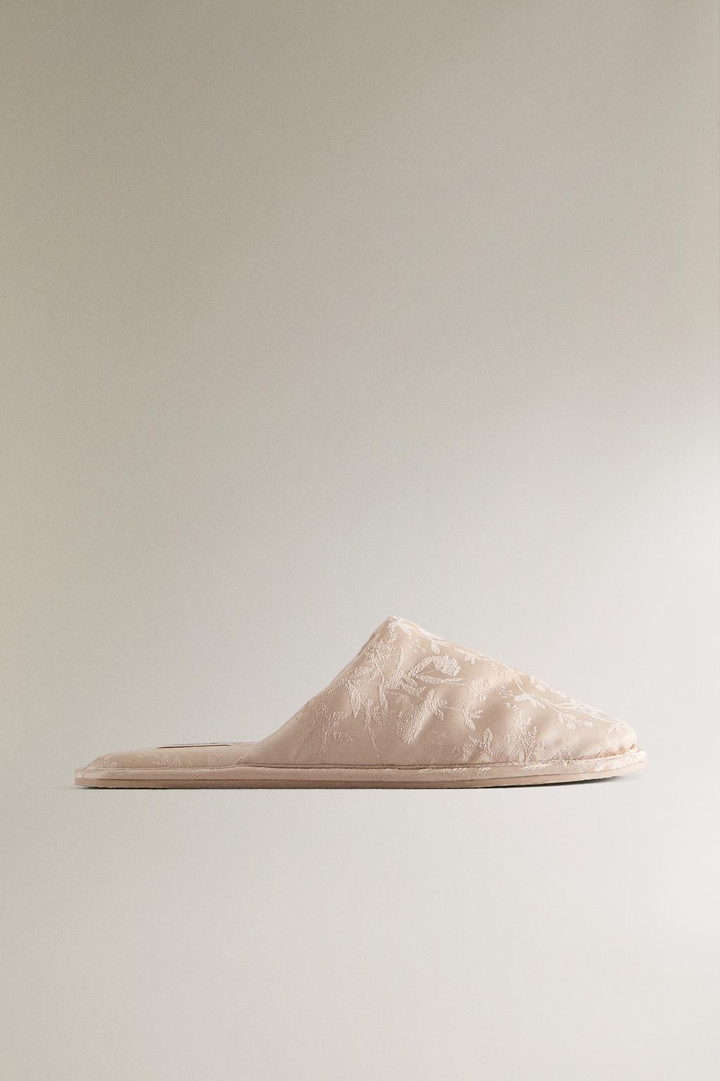 Туфли-мюли с жаккардовым узором