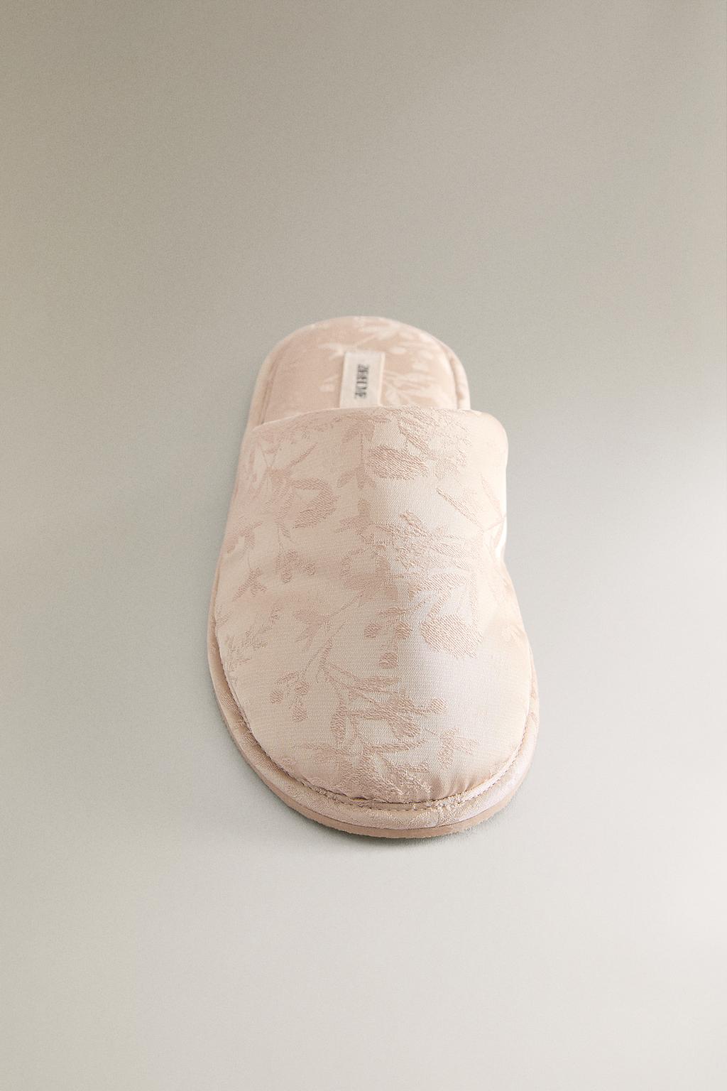 Туфли-мюли с жаккардовым узором