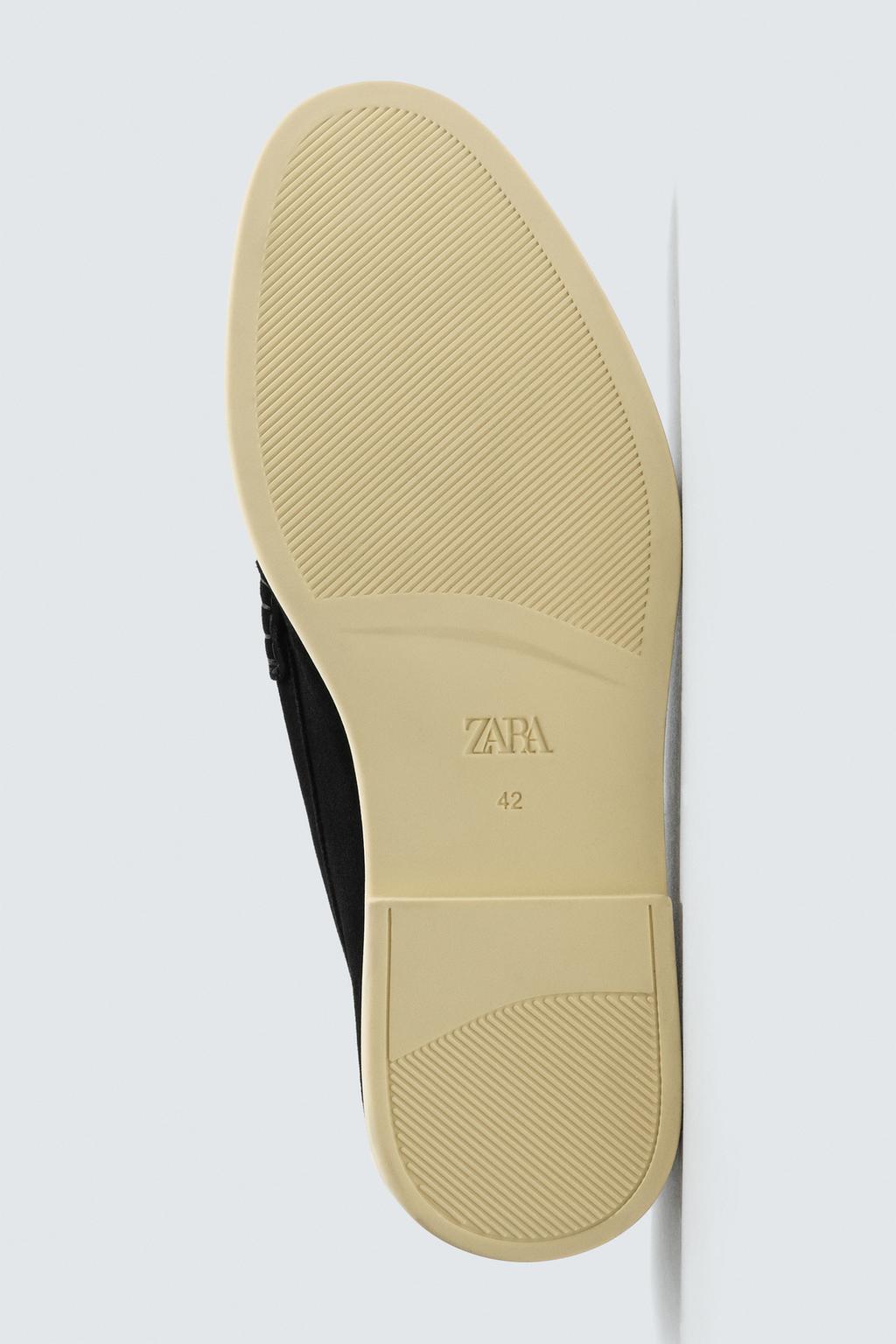 КОЖАНЫЕ ЛОФЕРЫ В ПОВСЕДНЕВНОМ СТИЛЕ