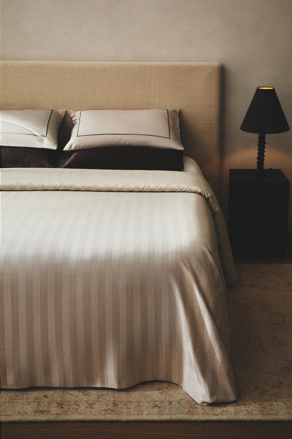 Расшитое сатиновое одеяло (с 500 нитками)