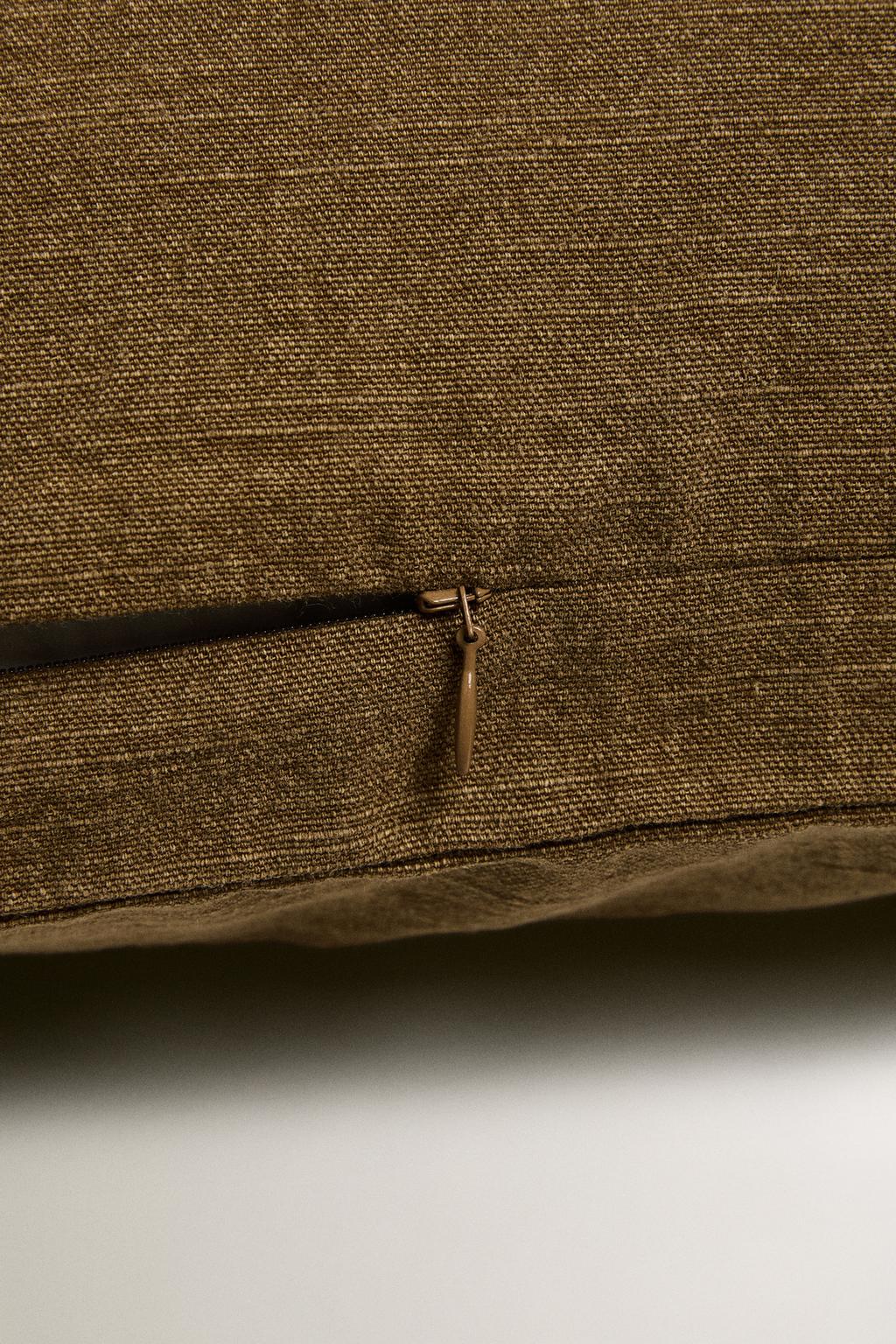 Покрывало с вышивкой