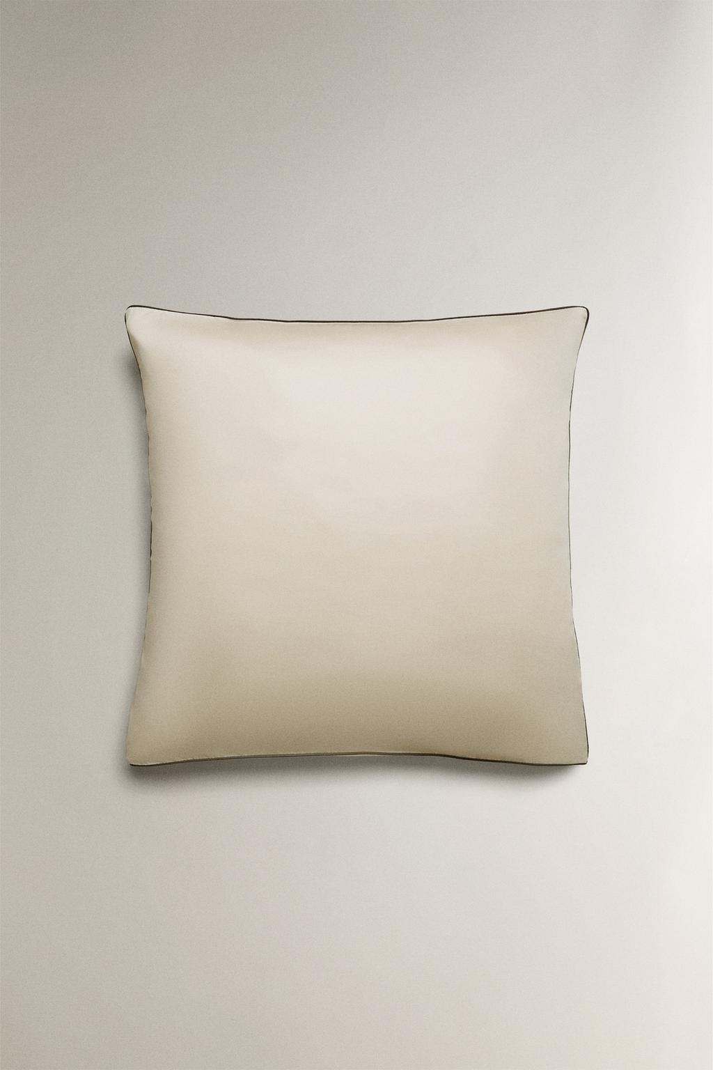 Наволочка из сатина с отделкой