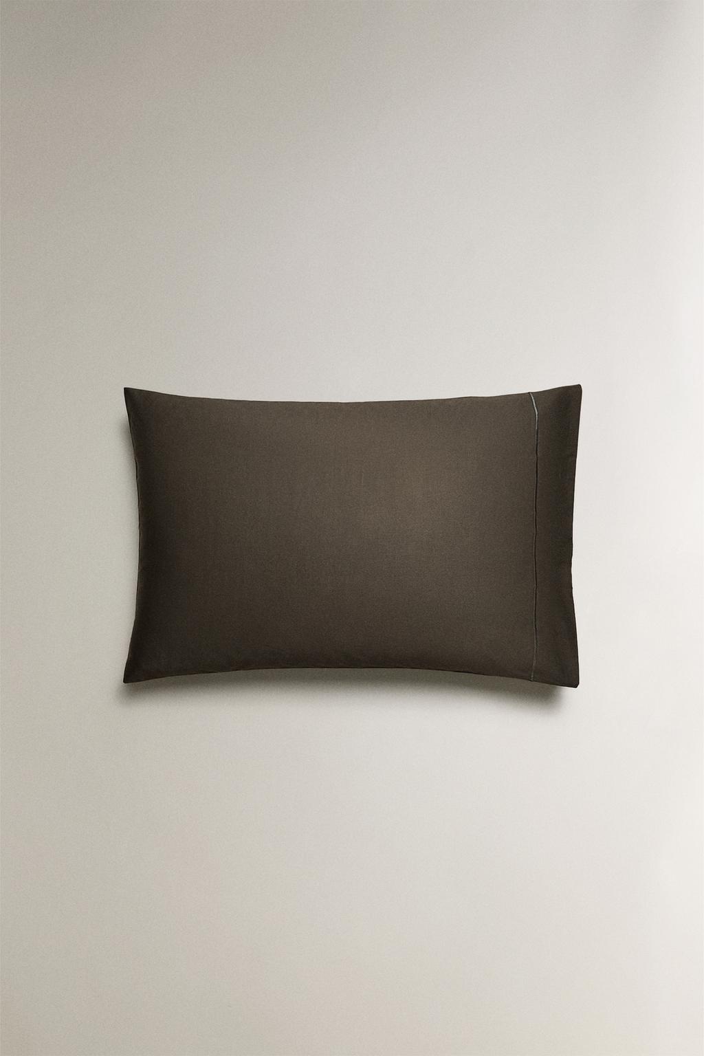 Сатиновая наволочка с отделкой (300 tc)