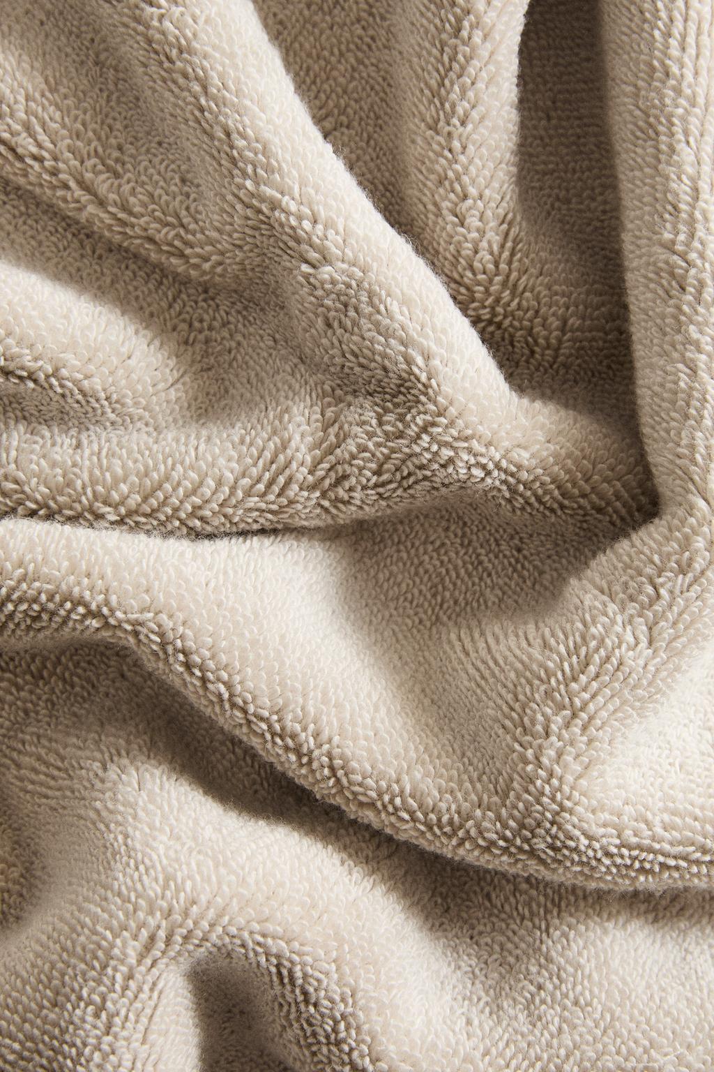 Полотенце для ванны с контрастным краем