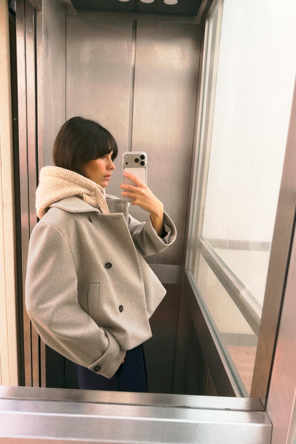 ТРИКОТАЖНЫЙ КАПЮШОН В РУБЧИК