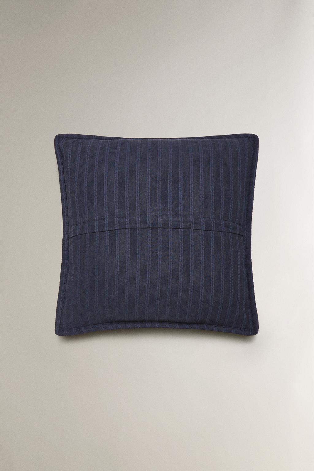 Детский жаккардовый чехол для подушки в полоску