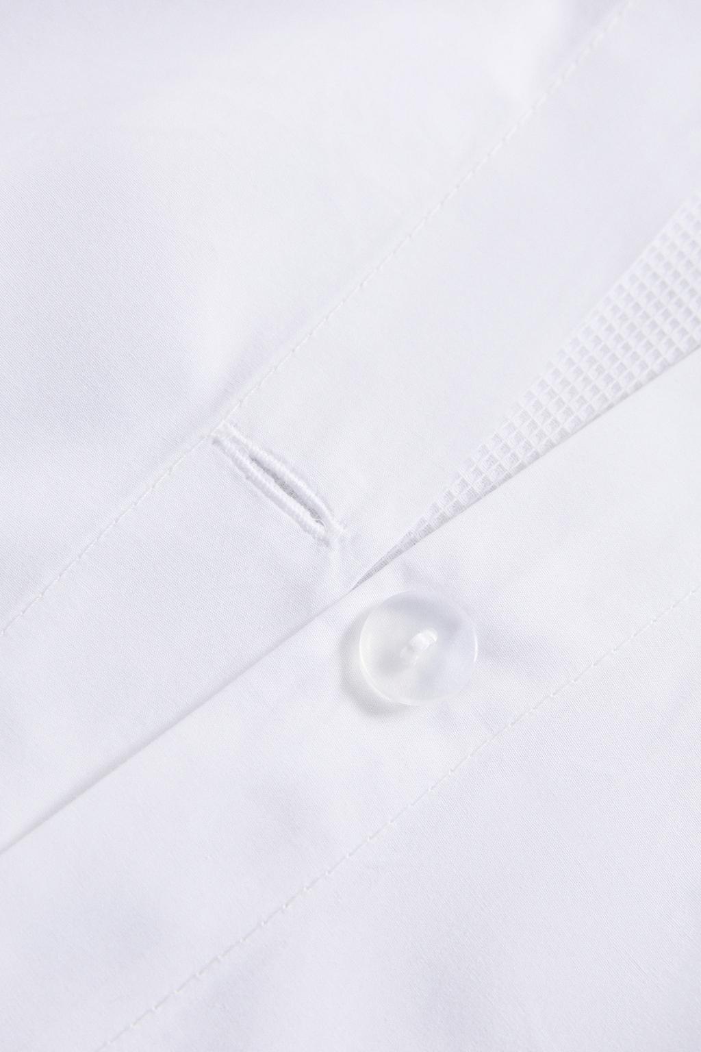 Покрывало с отделкой из пике