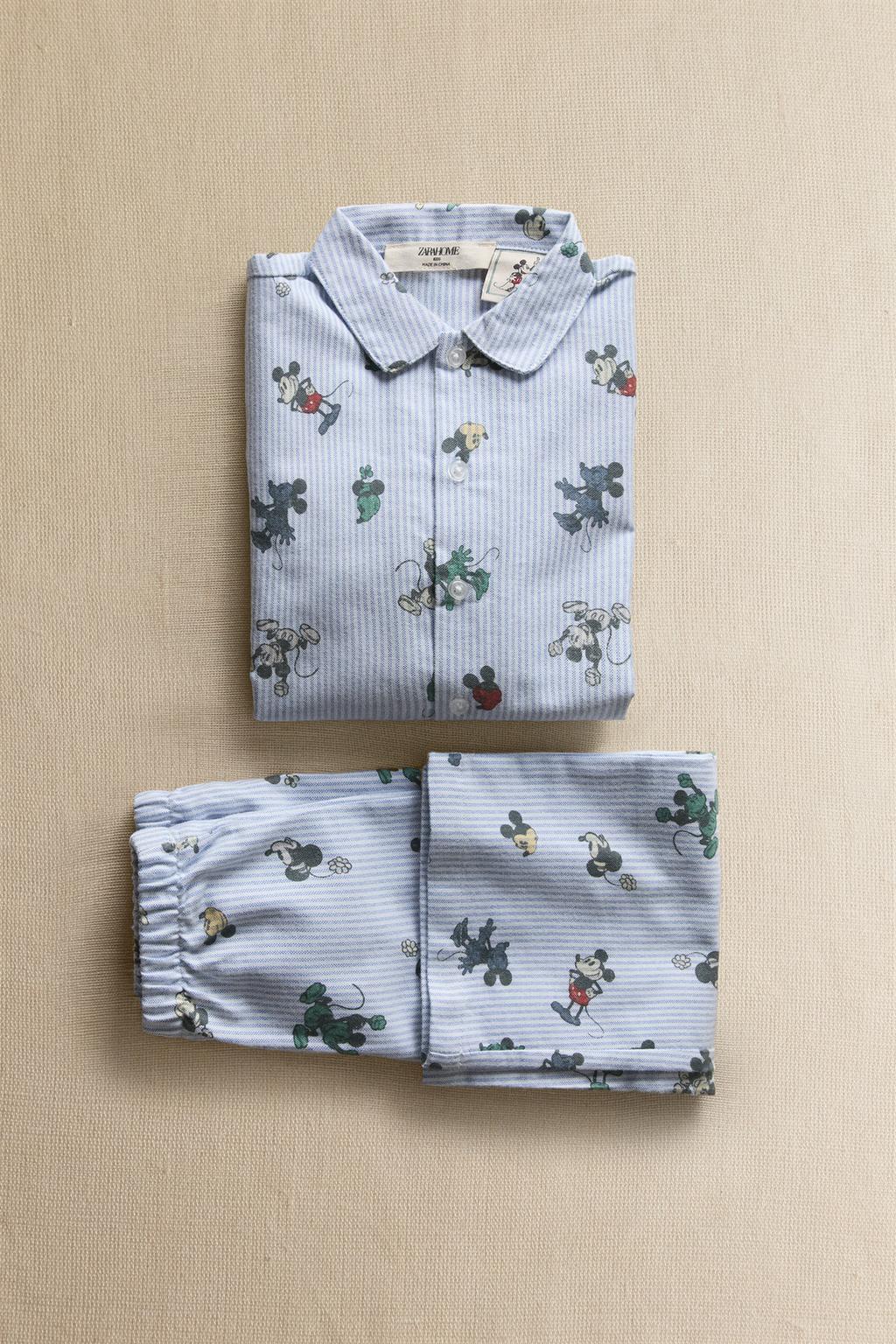 Пижама с изображениями микки и минни маус