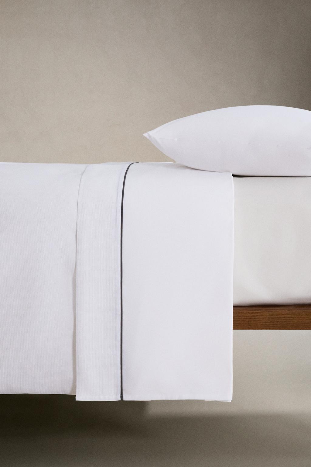 Простыня из пике с обшивкой