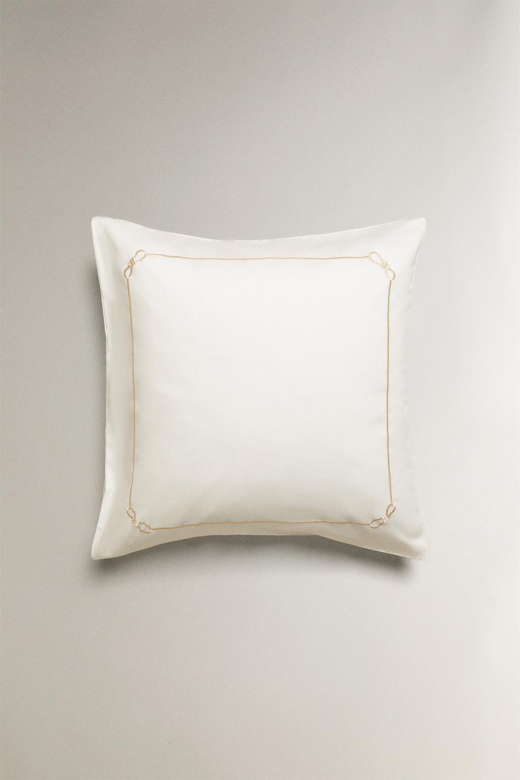 Наволочка из макового шелка с отделкой