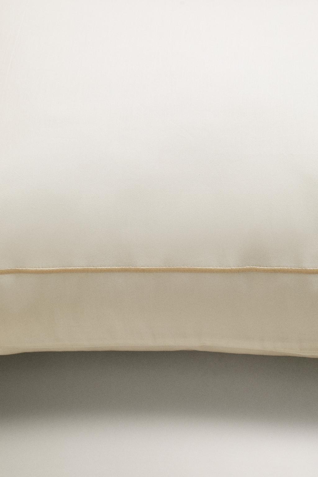 Наволочка из макового шелка с отделкой