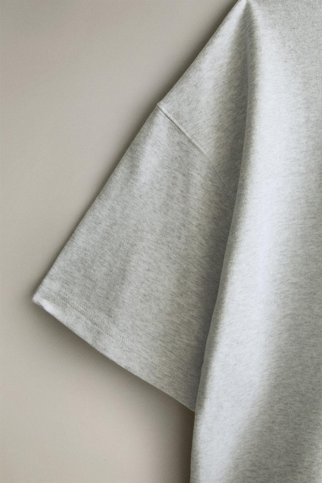 Футболка из хлопка с короткими рукавами