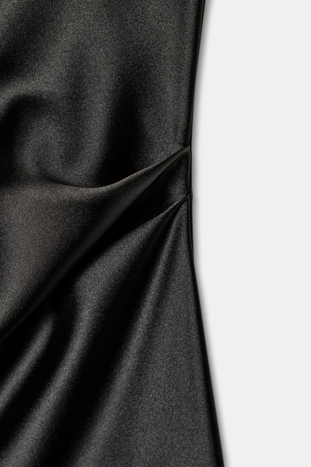 ДЛИННЫЙ АТЛАСНЫЙ ТОП С БАХРОМОЙ