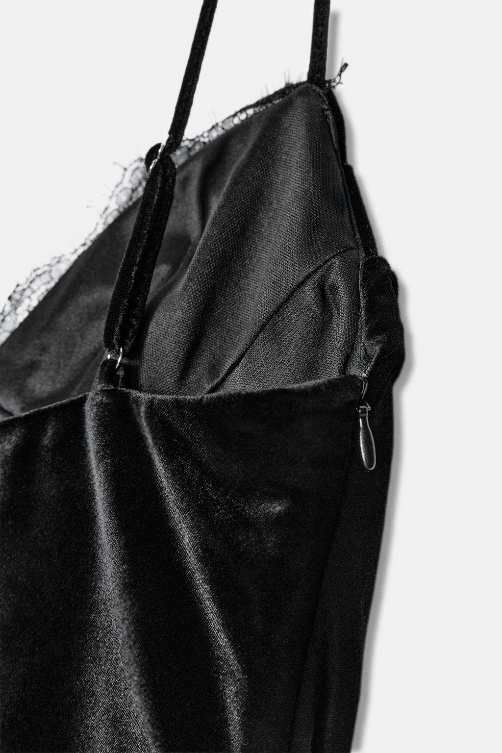 БАРХАТНОЕ ПЛАТЬЕ АСИММЕТРИЧНОГО КРОЯ С КРУЖЕВОМ