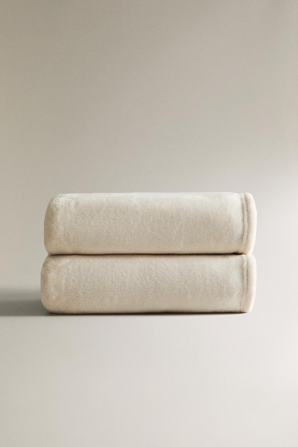 Плед из флиса с бахромой