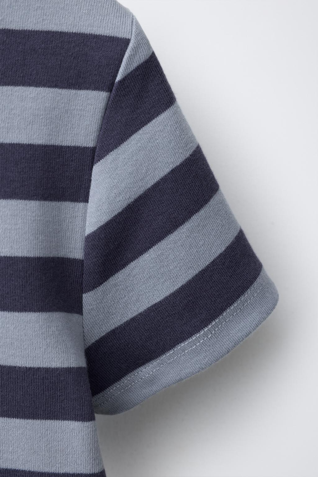 ФУТБОЛКА В ПОЛОСКУ СО ЗВЕЗДОЙ И ПАЙЕТКАМИ