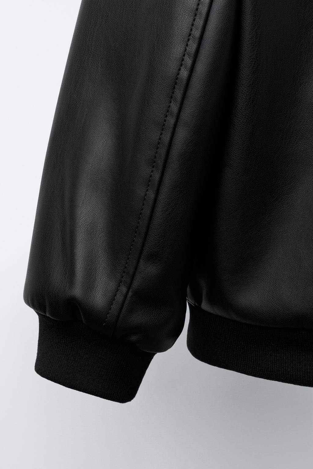 БОМБЕР ИЗ ИСКУССТВЕННОЙ КОЖИ С ВЫШИВКОЙ