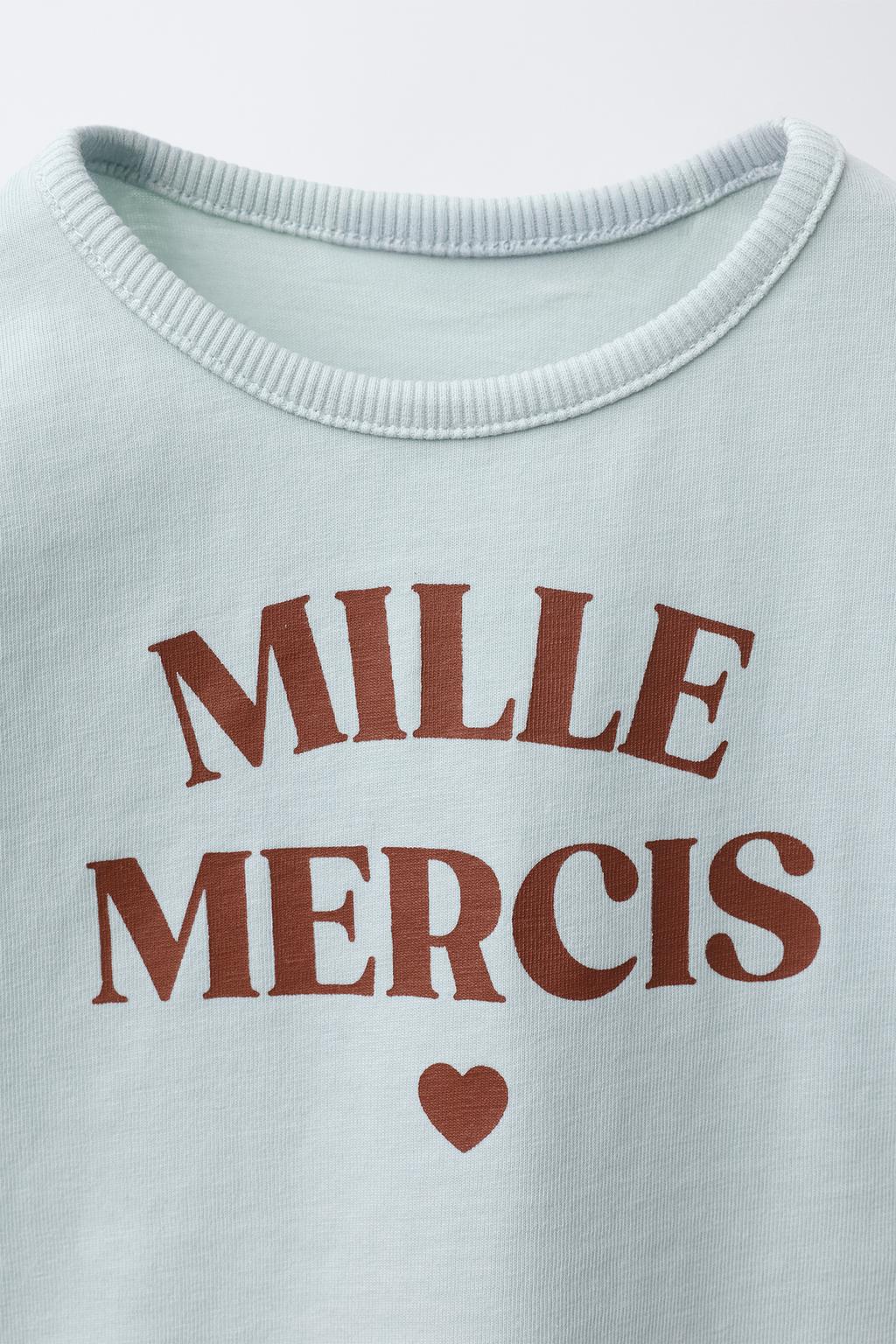 ФУТБОЛКА С ЭФФЕКТОМ ПОТЕРТОСТИ И НАДПИСЬЮ