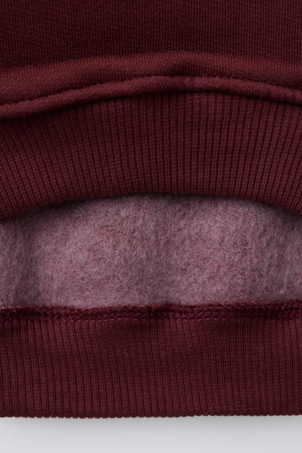 ТОЛСТОВКА С ВЫШИВКОЙ ГОРОДОВ