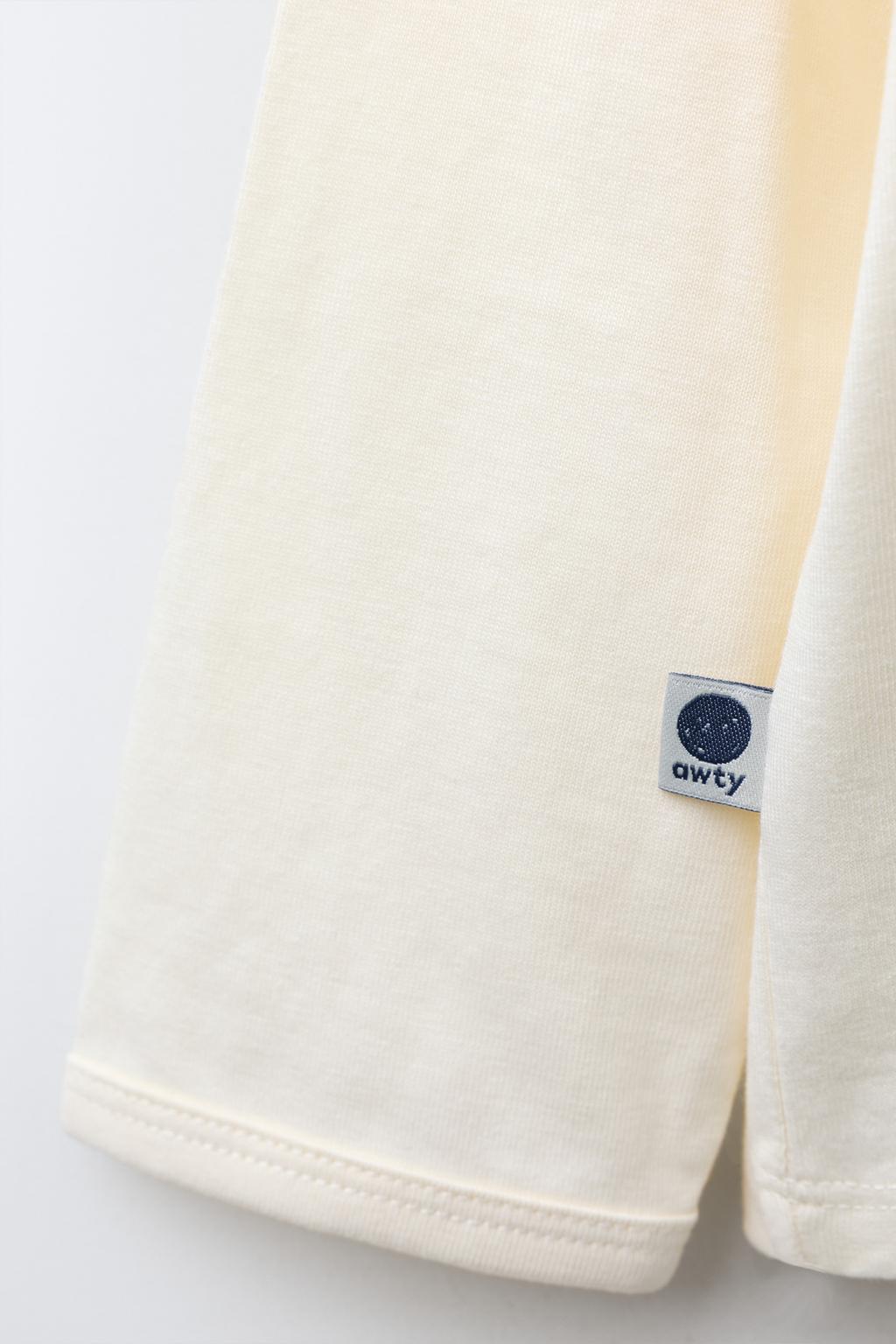 ФУТБОЛКА С ТЕКСТОВЫМ И ЦВЕТОЧНЫМ ПРИНТОМ